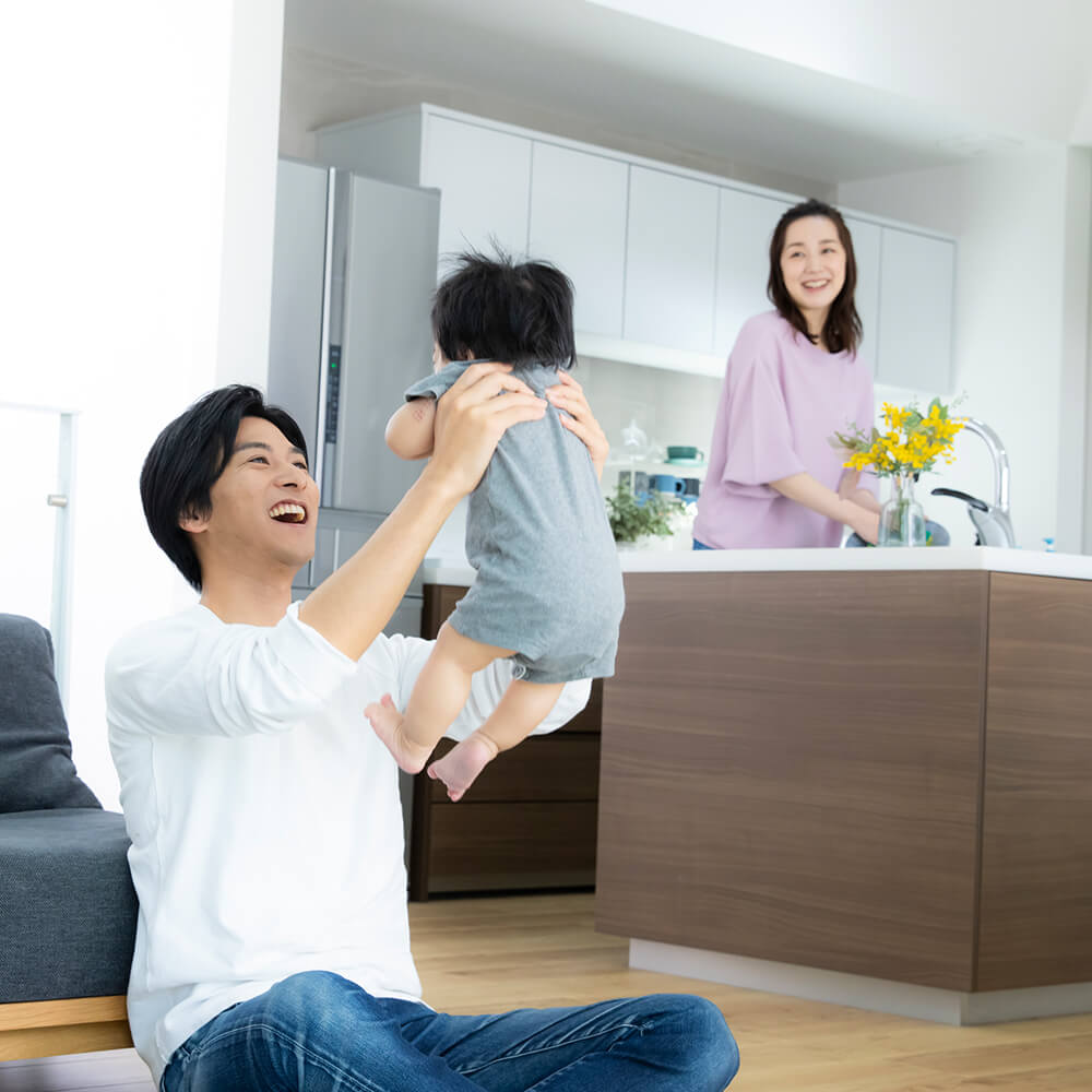 フロアコーティング施工後の快適生活家族
